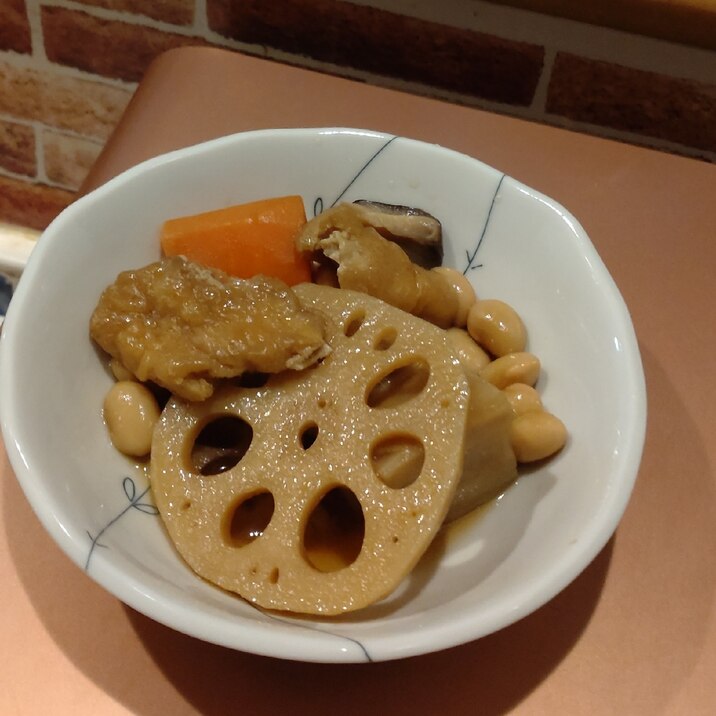 蓮根と油揚げと大豆の煮物